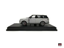 1:64 2017 Range Rover SV Autobiography Dynamic White Color