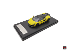 1-64 Mclaren 600LT Diecast model car -Yellow color